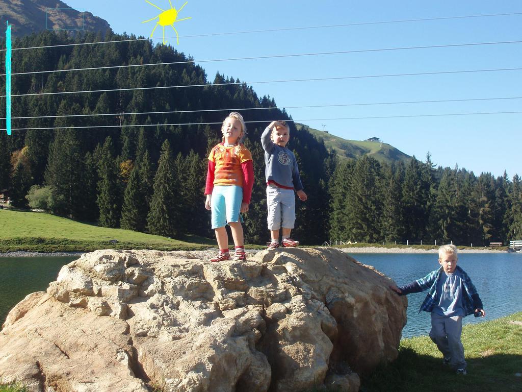 Appartement Annemarie Brixen im Thale Bagian luar foto