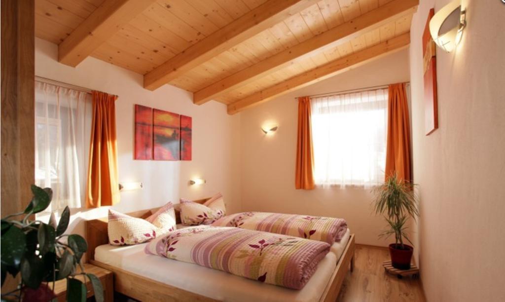 Appartement Annemarie Brixen im Thale Ruang foto